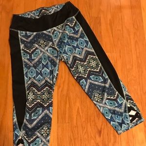 Hollister High-Rise Ankle-Length Active Leggings
